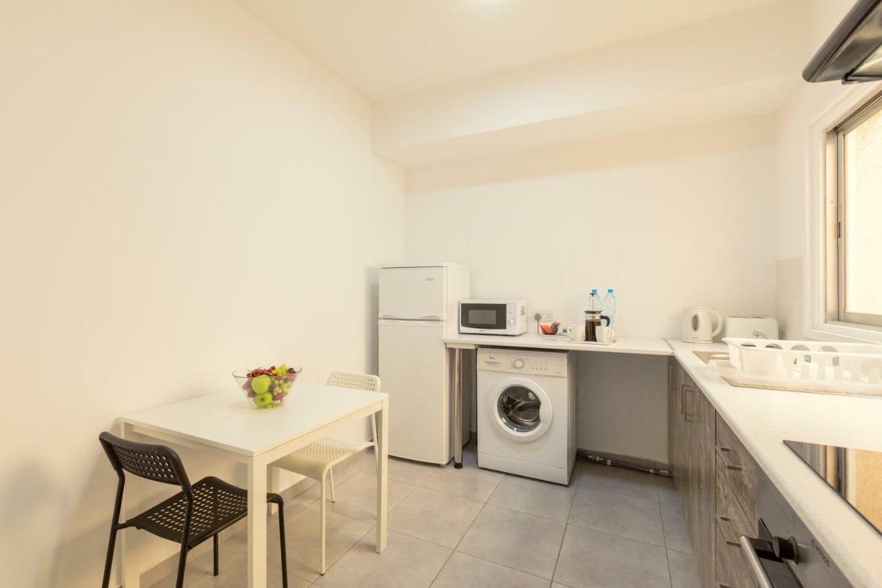 Savvas City Centre Flat Ларнака Екстер'єр фото